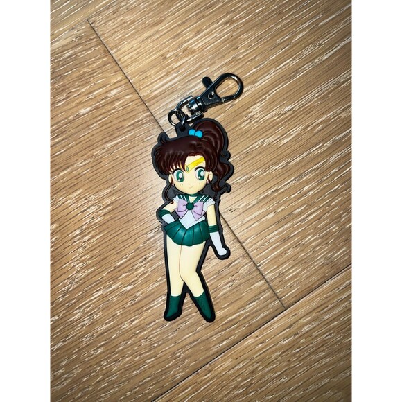 Sailor Moon Jupiter Anime Keychain Hot Topic - Picture 2 of 3